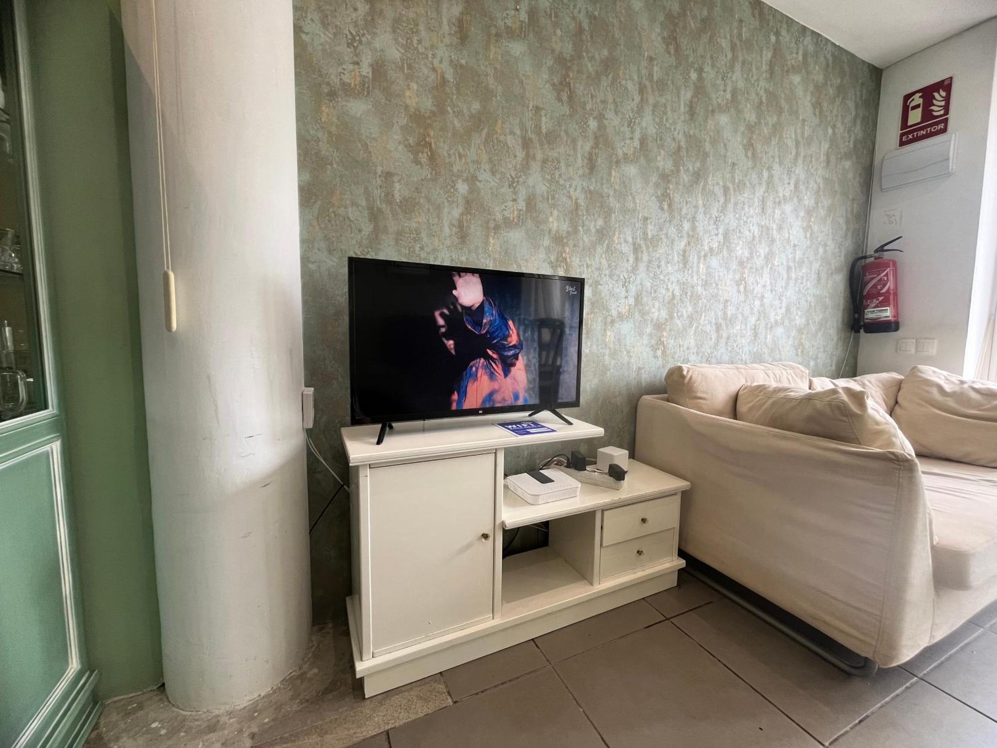 Local 3 Puerto Colon First Line The Loft Coworking Suite Costa Adeje  Extérieur photo